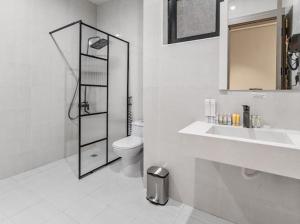 لباسا لشقق المخدومةにあるバスルーム