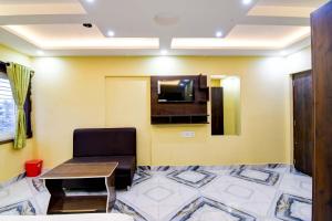 TV a/nebo společenská místnost v ubytování Hotel O The Crown