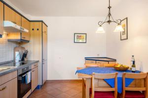 Kuchyň nebo kuchyňský kout v ubytování Apartment im Sägegässle + 26 fotografií