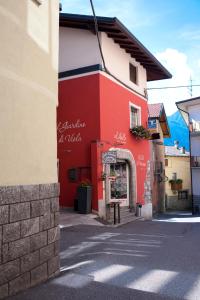 The building in which a panziókat is located