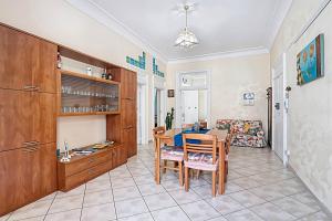 Foto dalla galleria di Barbahouse - Monte Sant' Angelo a Monte SantʼAngelo