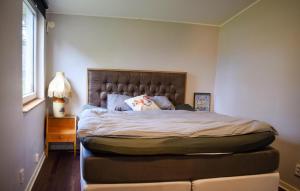 Postel nebo postele na pokoji v ubytování Cozy Home In Kvidinge With Wifi