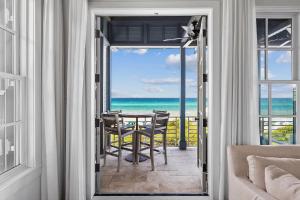 Gallery image of Gulf Front 4 Bedroom Home with Courtyard in Rosemary Beach