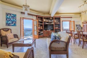 Un lugar para sentarse en The Lalouda of Mani