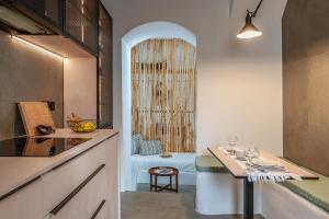 Foto sihtkohas Kóstos asuva majutusasutuse Lithos galeriist