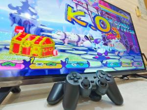 Večerní zábavní program pro hosty v ubytování 118 Island Plaza Seaview Family Suite 5Pax 1Carpark + 41 fotografií