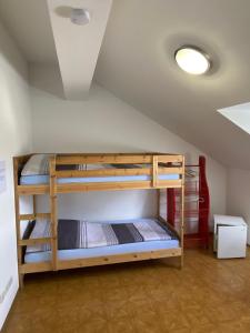 Ένα ή περισσότερα κρεβάτια σε δωμάτιο στο MB I Free Parking I Self Check in