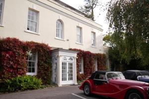 Το κτήριο όπου στεγάζεται  το ξενοδοχείο +10 φωτογραφίες