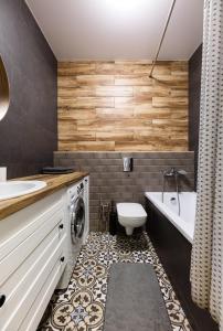 Ένα μπάνιο στο 0116 Затишна квартира на 2 поверсі ЖК Щасливий +47 φωτογραφίες