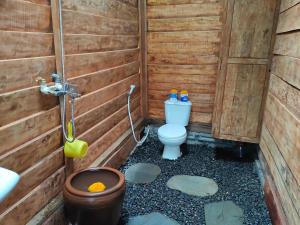 Ένα μπάνιο στο Pondok kepundung