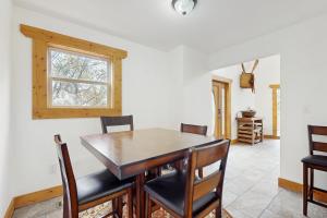 Gallery image of Woodland Chalet in Boyds Creek