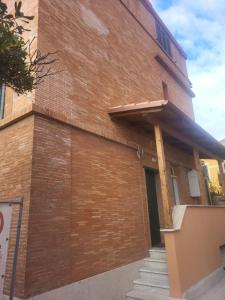 Budova, kde se prázdninový dům nachází + 2 fotografie