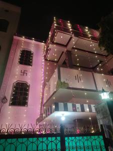 Το κτήριο όπου στεγάζεται  η παραθεριστική κατοικία