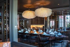 Restaurace v ubytování Royal Palms Hotel