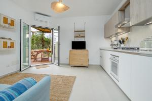 ゴルフォ・アランチにあるCasa Dinaのギャラリーの写真