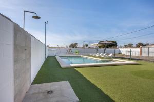 Bazén v ubytování El Olivo 2 nebo v jeho okolí