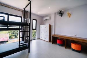 Kuchyň nebo kuchyňský kout v ubytování Ha Giang City Hostel