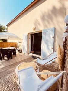 Fotografie z fotogalerie ubytování Maison de vacances au calme 4 personnes residence avec piscine v destinaci Aubignan