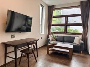 Μια τηλεόραση ή/και κέντρο ψυχαγωγίας στο Picnic Day Danang