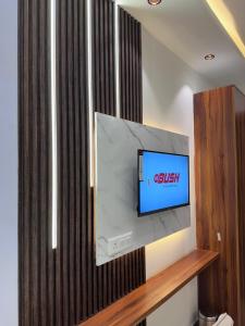 Μια τηλεόραση ή/και κέντρο ψυχαγωγίας στο Luxuryhome +1 φωτογραφίες