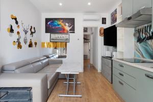 Kuchyň nebo kuchyňský kout v ubytování New One Crescenzago