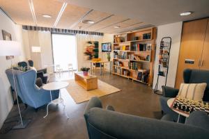 Thư viện trong khách sạn