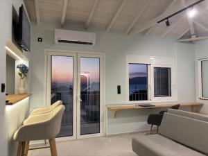 TV a/nebo společenská místnost v ubytování Anemeli studio