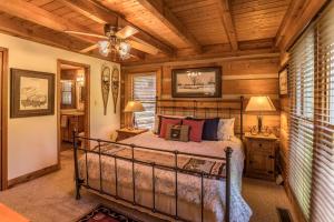 Postel nebo postele na pokoji v ubytování Almost Heaven