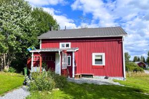 Το κτήριο όπου στεγάζεται  η παραθεριστική κατοικία