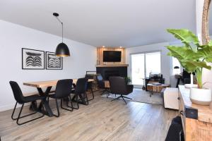 蒙特朗布朗2-Level Home - Tremblant Mountain View - Fireplace的相册照片