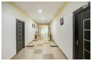 Fotografie z fotogalerie ubytování Hotel The Shekhar Premium Palace Near Varanasi Junction Railway Station 1500m # Kashi Vishwanath Temple # Free Wifi and Room Service - Fully Air conditioning Premium Room # Best Family Hotel In Varanasi v destinaci Váránasí