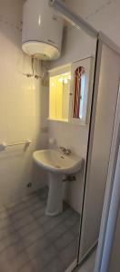 Ένα μπάνιο στο Villa Andromeda