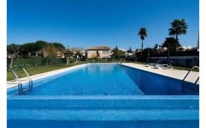 Πισίνα στο ή κοντά στο Apart Condomínio do Vale