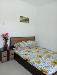 Postel nebo postele na pokoji v ubytování Rose's Getaway + 25 fotografií