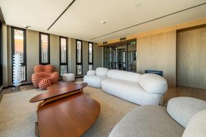 Posezení v ubytování Bravo Hotel + 24 fotografií