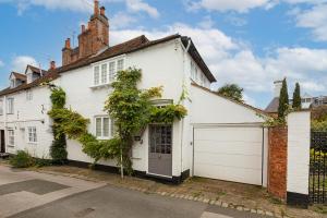 Hoone, kus puhkemaja asub