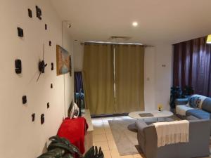 Posezení v ubytování Dubai Beach Living JBR Hostel