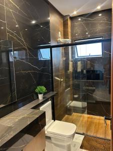 Ένα μπάνιο στο Casa Lírio Bananeiras