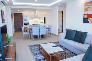 Posezení v ubytování Real View Towers W208