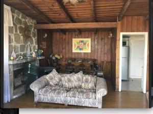 Posezení v ubytování Natural Lodge Maitencillo