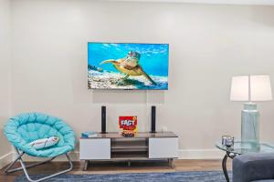 O zonă de relaxare la Cozy Coastal Cottage