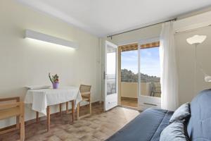 Un lugar para sentarse en Le Mas Berliat N°9 22 fotos más