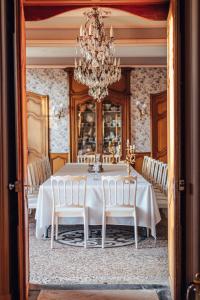 Posezení v ubytování Chateau d'Estrac