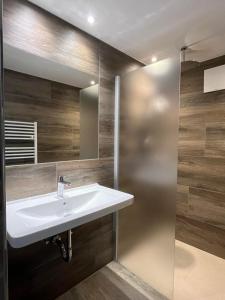 Ένα μπάνιο στο Appartementhaus Longa Stubn