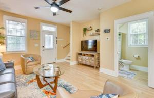 Μια τηλεόραση ή/και κέντρο ψυχαγωγίας στο The Funky Oyster Pool Port St Joe