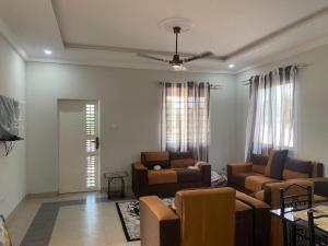 Posezení v ubytování Kebbeh Apartments