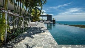 Swimmingpoolen hos eller tæt på Villa Kasalong - Luxury 6 bedrooms property