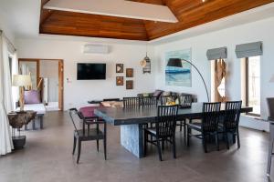 TV a/nebo společenská místnost v ubytování Villa Sawadee 5 By Sp Villa Management