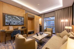 TV a/nebo společenská místnost v ubytování MADEN Al Rawda مادن الروضة