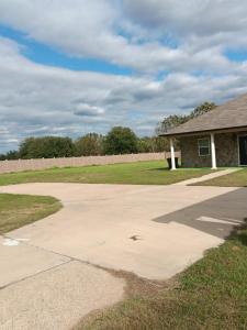 Gallery image of Ben Cabin in Natchitoches